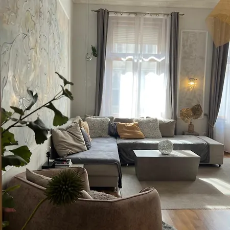 Dolcevita Downtown Lägenhet *